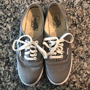 VANS OFF THE WALL SNEAKERS